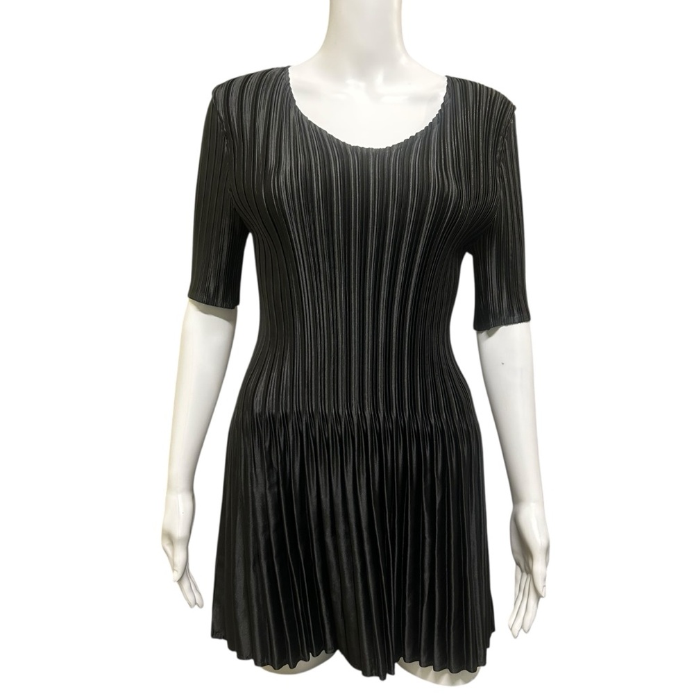 Magic It Fits Black Accordion Pleated Tunic Top Size OS NWT